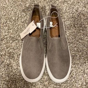 Tommy Bahama slip on size 6.5